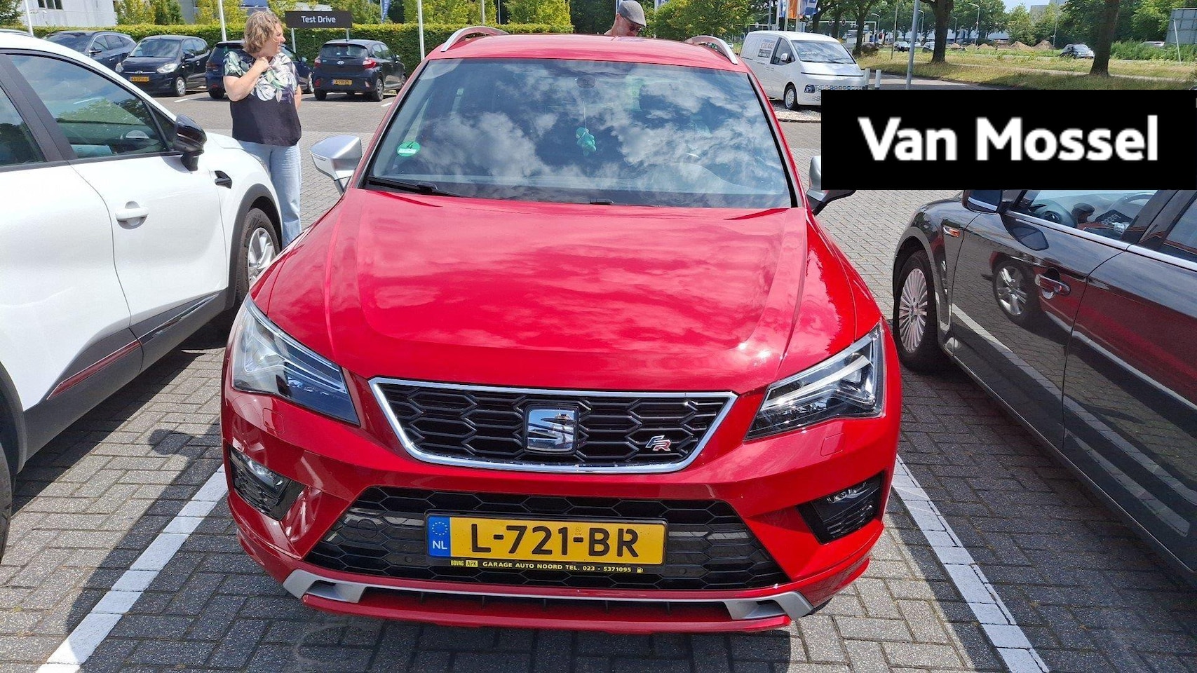 SEAT Ateca - 2.0 TSI FR 4DRIVE Business Intense Black 2.0 TSI FR 4DRIVE Business Intense Black - AutoWereld.nl