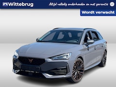 CUPRA Leon Sportstourer - 1.4 e-Hybrid 245PK VZ Performance / Zwenkbare Trekhaak / Parkeersensoren Achter / Digitale