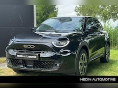 Fiat 600 - 1.2 Hybrid La Prima Aut. | Climate Control | Winterpakket | Camera | Parkeersensoren | Nav