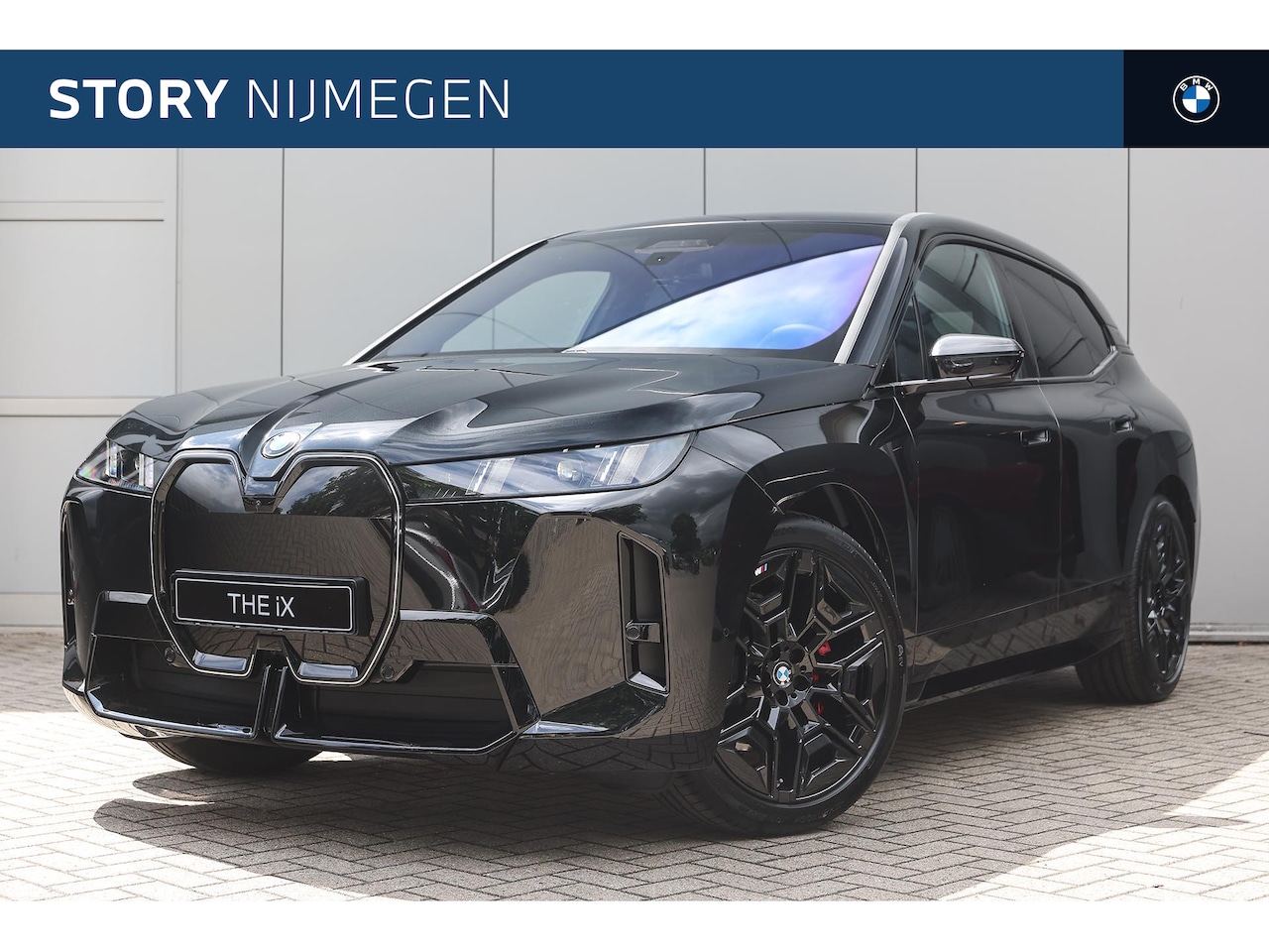 BMW iX - xDrive45 M Sport / Panoramadak Sky Lounge / Trekhaak / Bowers & Wilkins / M Multifunctione - AutoWereld.nl