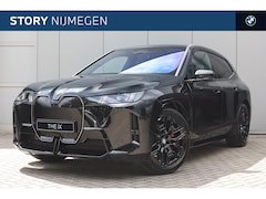 BMW iX - xDrive45 M Sport / Panoramadak Sky Lounge / Trekhaak / Bowers & Wilkins / M Multifunctione