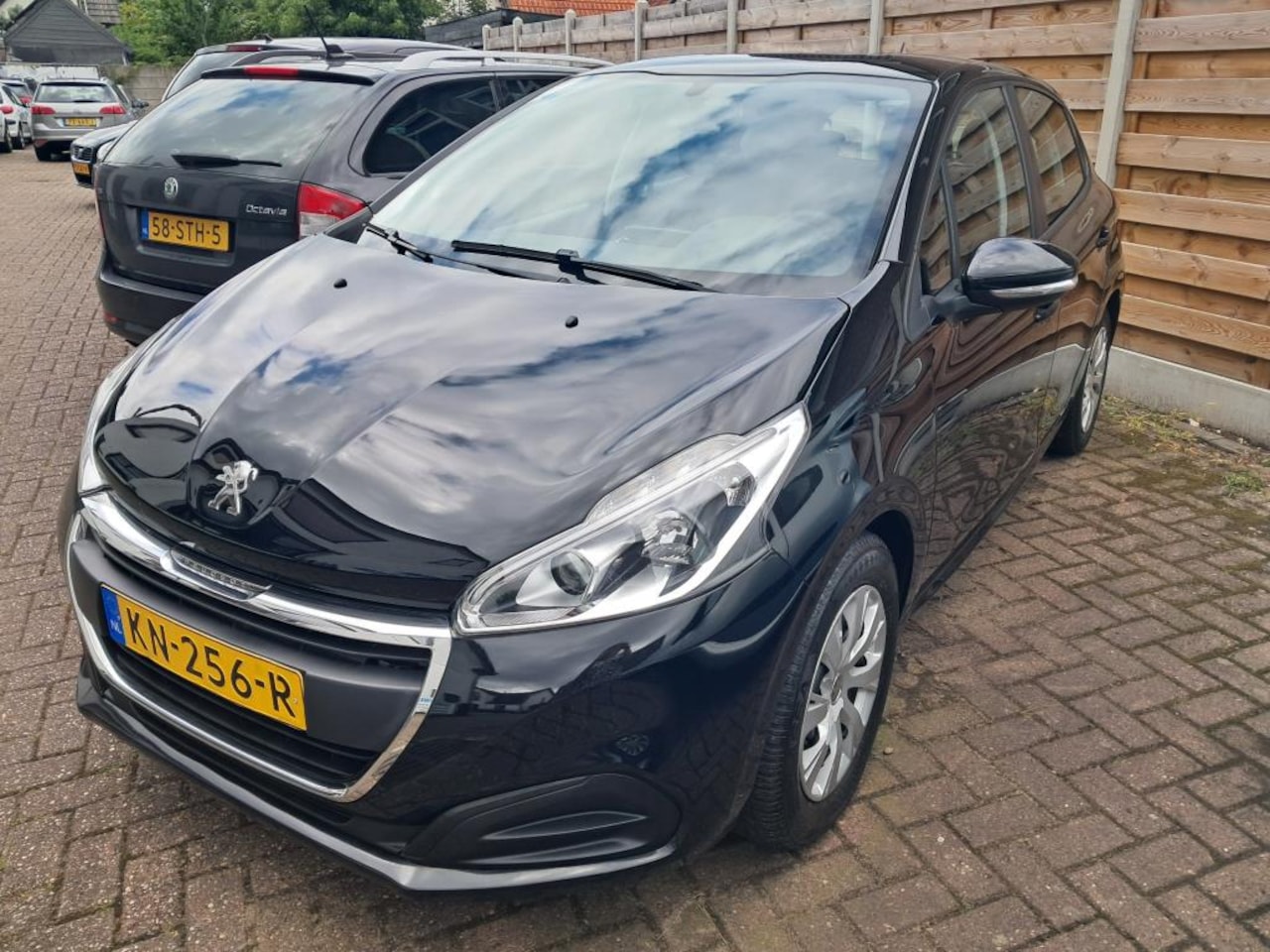 Peugeot 208 - 1.2 PureTech Active 1.2 PureTech Active - AutoWereld.nl