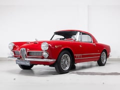 Alfa Romeo 2000 - Spider - Borrani - Hardtop