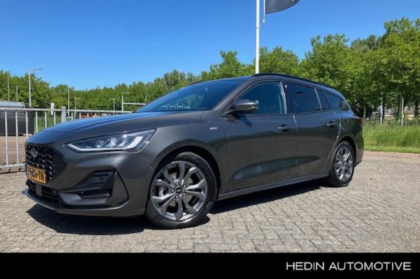 Ford Focus Wagon - 1.0 EcoBoost 125PK Hybrid ST Line | Trekhaak - AutoWereld.nl