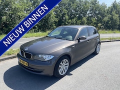 BMW 1-serie - 116i Business Line 6 Versn Navi etc