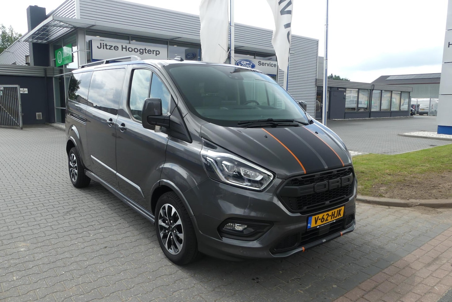 Ford Transit Custom - 320 2.0 TDCI L2H1 Sport DC 5p., TREKHAAK (2.800KG), CRUISE, WINTER PACK, APPLE CARPLAY, 72 - AutoWereld.nl