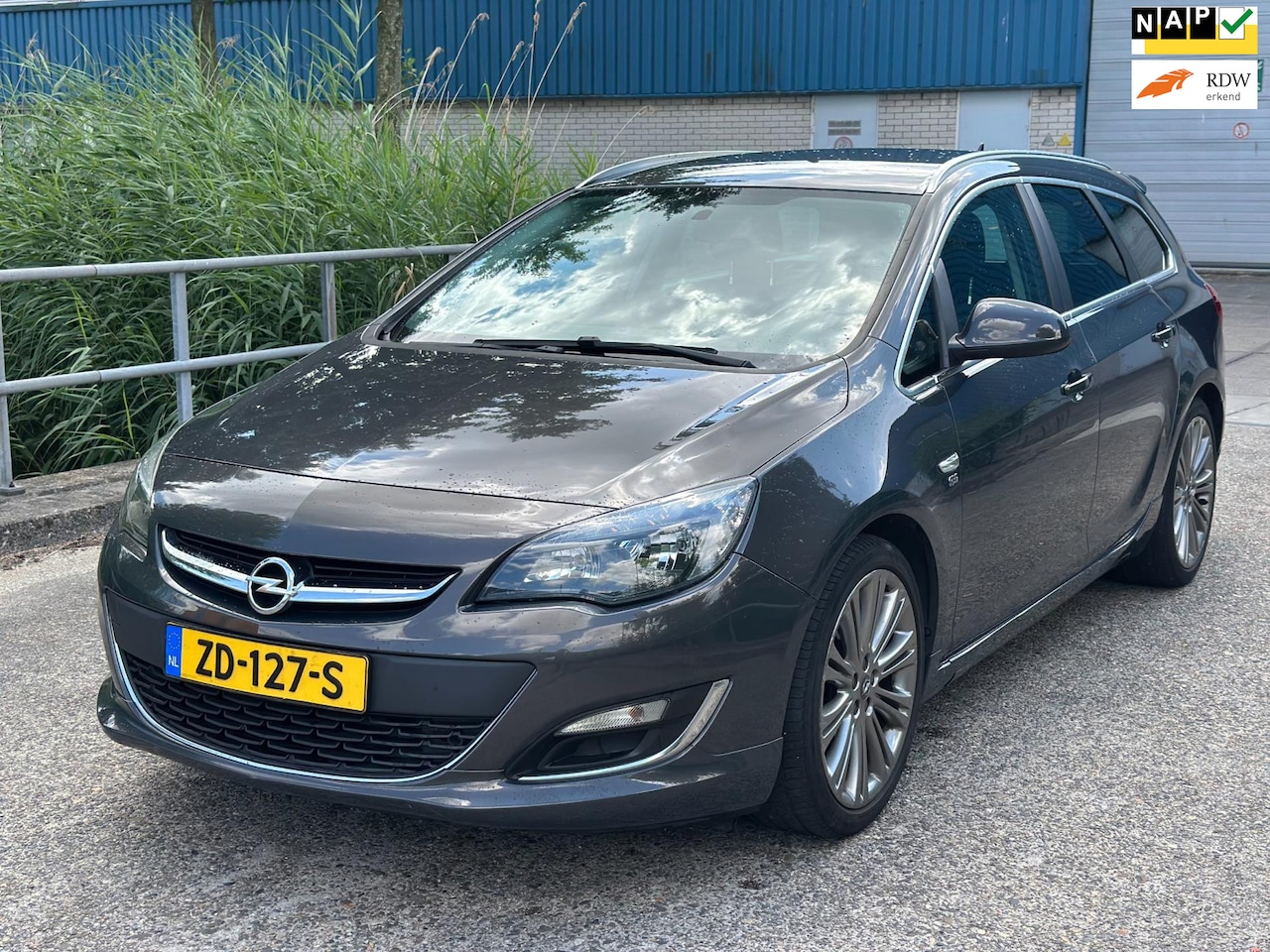 Opel Astra Sports Tourer - 1.4 Turbo Sport OPC! Navi! Airco! PDC! Facelift! APK! - AutoWereld.nl