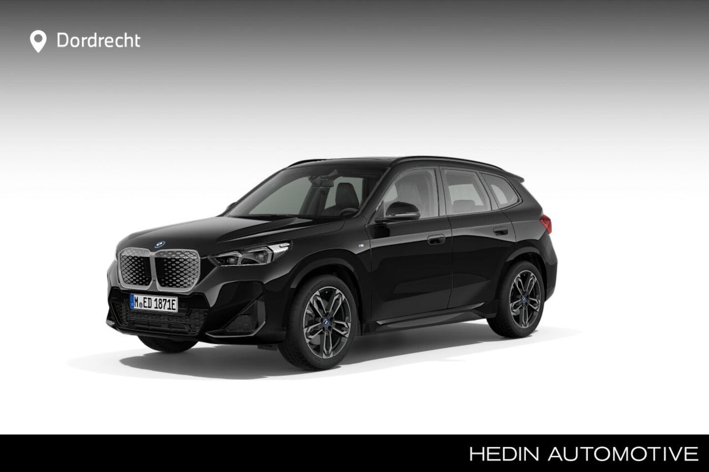 BMW iX1 - eDrive20 67 kWh M-Sport | 19" | Trekhaak | Panorama | Premium Pack - AutoWereld.nl