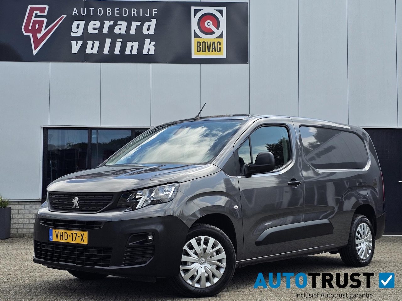 Peugeot Partner - 1.5HDI 130PK AUTOMAAT Premium LONG CAMERA TREKHAAK - AutoWereld.nl