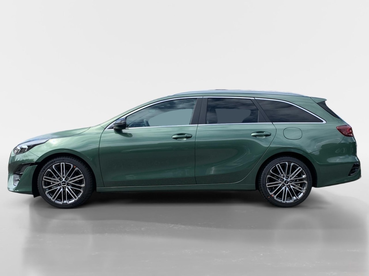 Kia Cee'd Sportswagon - Ceed 1.5 T-GDi GT-PlusLine | Enkele op voorraad bel voor info | Nu met €4.500,- inruilprem - AutoWereld.nl