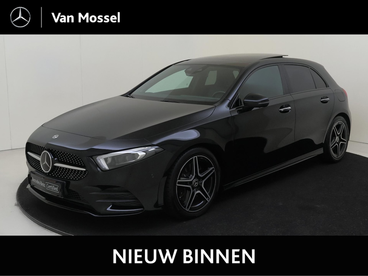 Mercedes-Benz A-klasse - 250 4MATIC Premium Plus AMG /Panoramadak /HUD /Memory stoelen /360 Camera /Elek trekhaak - AutoWereld.nl