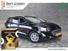 Ford Focus Wagon - 1.0 EcoB. Titanium | Geen import | Trekhaak I Navi | Cruise |