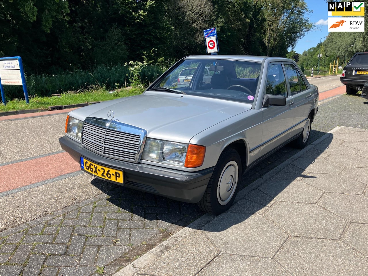 Mercedes-Benz 190-serie - 2.0 E 5-bak OLDTIMER!!!! - AutoWereld.nl