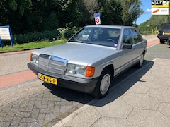 Mercedes-Benz 190-serie - 2.0 E 5-bak OLDTIMER