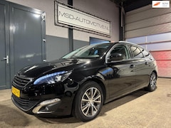 Peugeot 308 SW - 1.2 PureTech Verbruikt Olie Navigatie PDC NAP