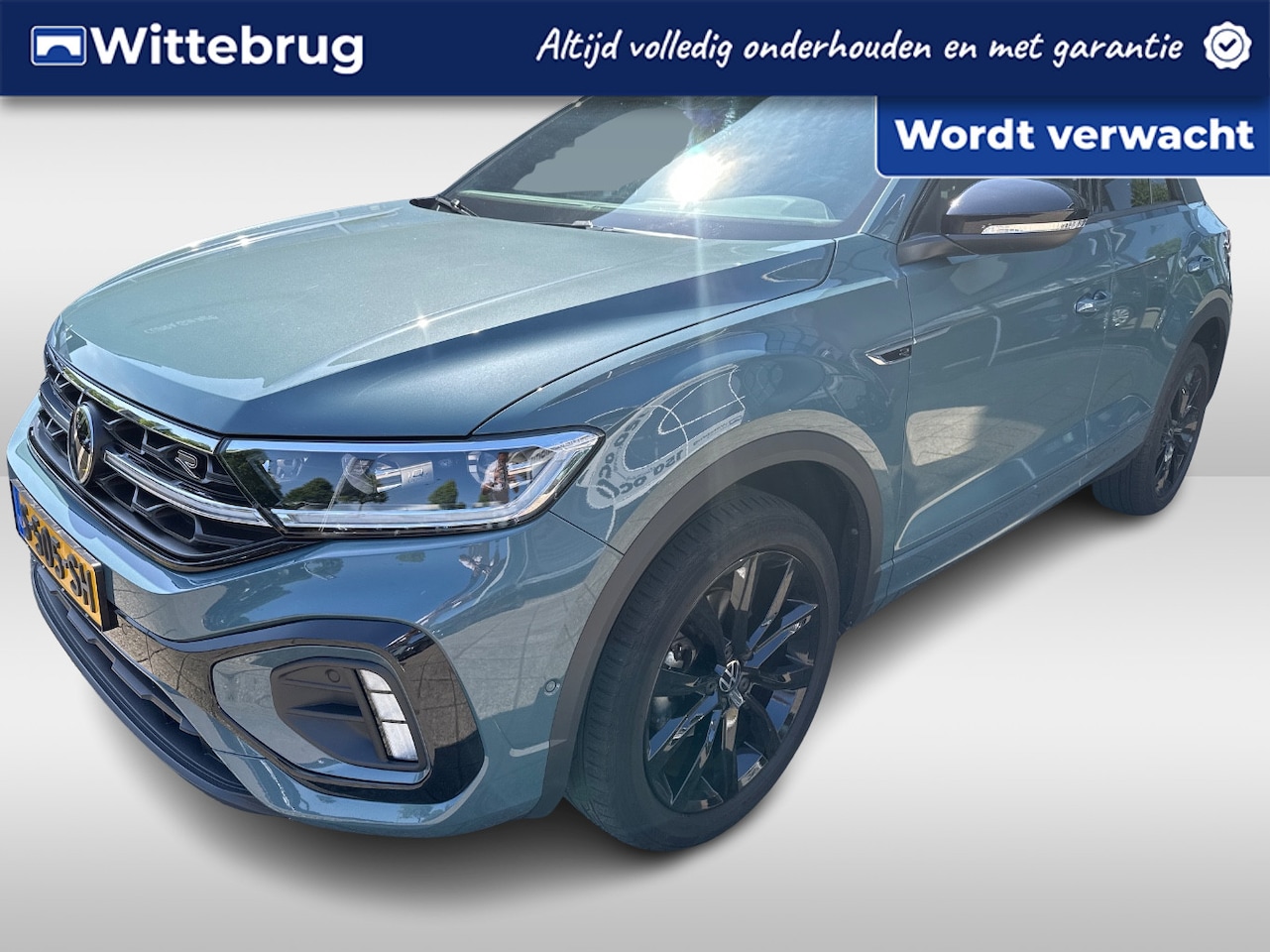 Volkswagen T-Roc - 1.5 TSI R-Line Business / Black Style / Panoramadak / Digtiaal dashboard / Parkeersensoren - AutoWereld.nl