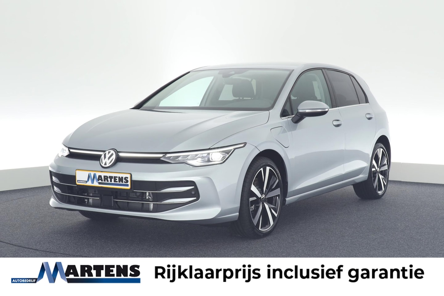 Volkswagen Golf - 1.5 204pk eHybrid Style Edition Camera Memory Keyless Matrix Led Virtual Cockpit Navigatie - AutoWereld.nl