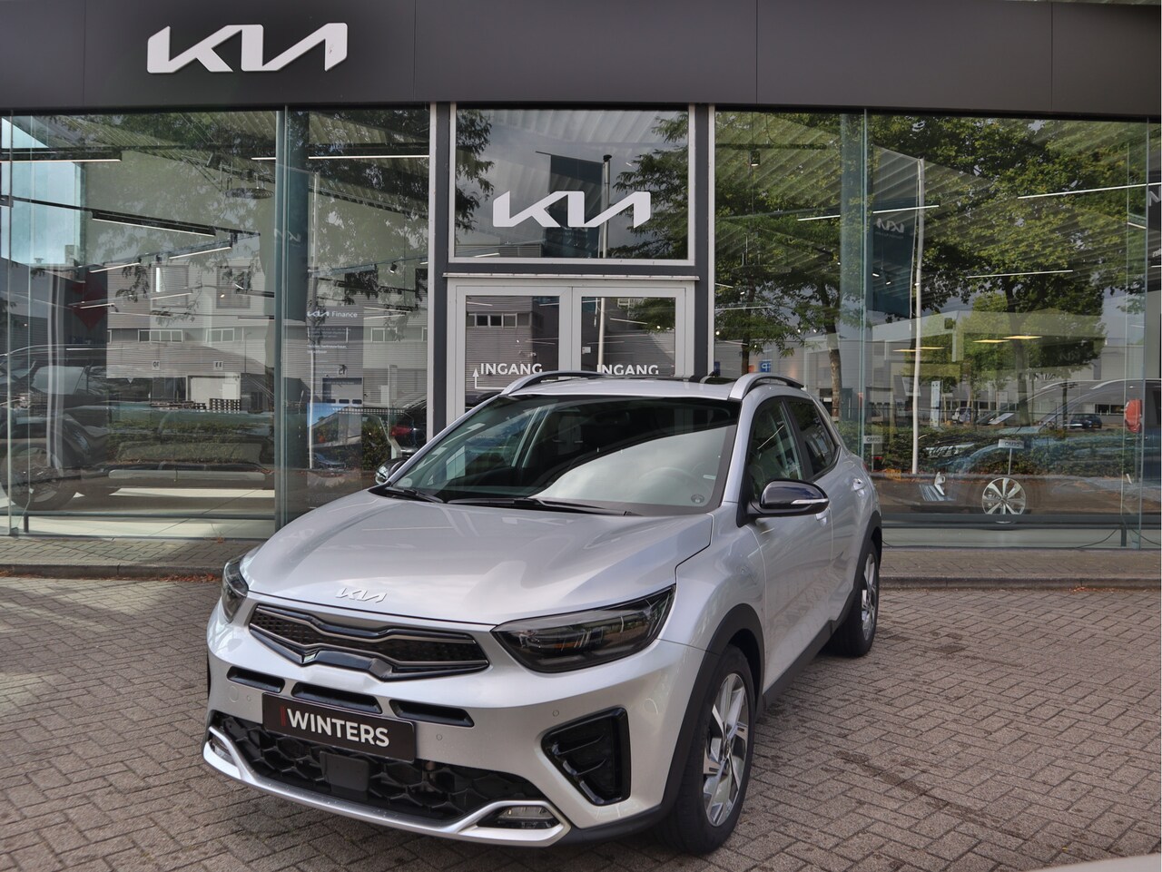 Kia Stonic - 1.0 T-GDi MHEV GT-PlusLine | Navigatie | Cruise Control | Schuifkanteldak | Camera | Tot 1 - AutoWereld.nl