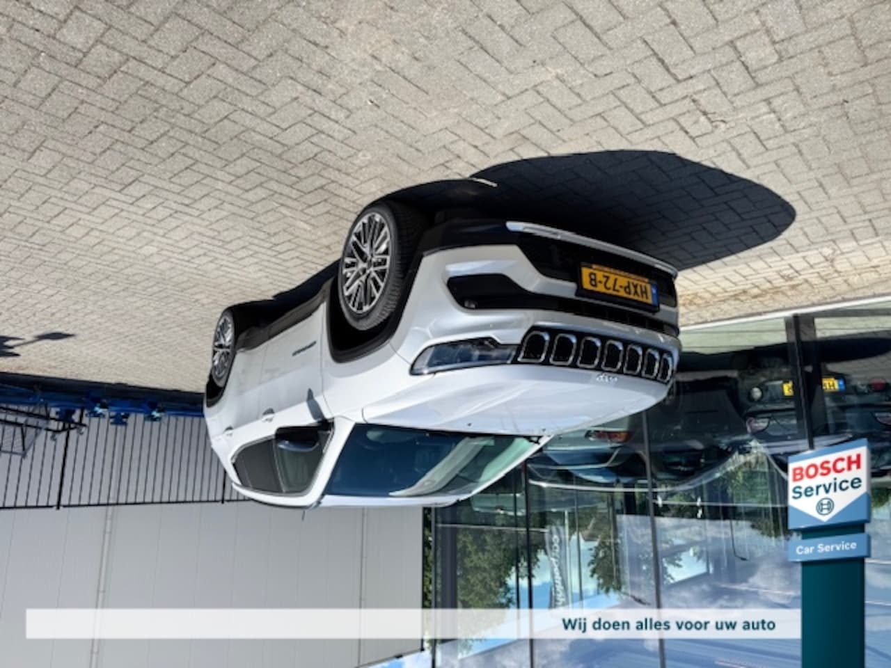Jeep Compass - 1.3T 4XE AWD AUTOMAAT PLUGIN HYBR.PANORAMADAK Limited Business - AutoWereld.nl
