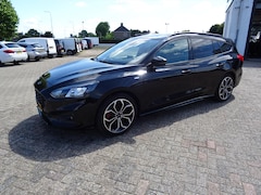 Ford Focus Wagon - 1.0 EcoBoost Hybrid 155pk Active X Business