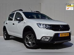 Dacia Sandero Stepway - 0.9 TCe SL Parkeerhulp voor en achter, Parkeercamera, Cruisecontrol, Navigatie fullmap