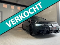 Volkswagen Golf - 8.5 R Black Edition 2.0 TSI 4 Motion | Akrapovic |Black Edition | H&K | Fabrieksgarantie