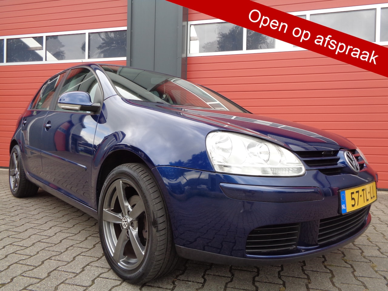 Volkswagen Golf - 1.6 FSI Optive 1.6 FSI Optive,5Drs,Airco,Zeer nette auto! - AutoWereld.nl