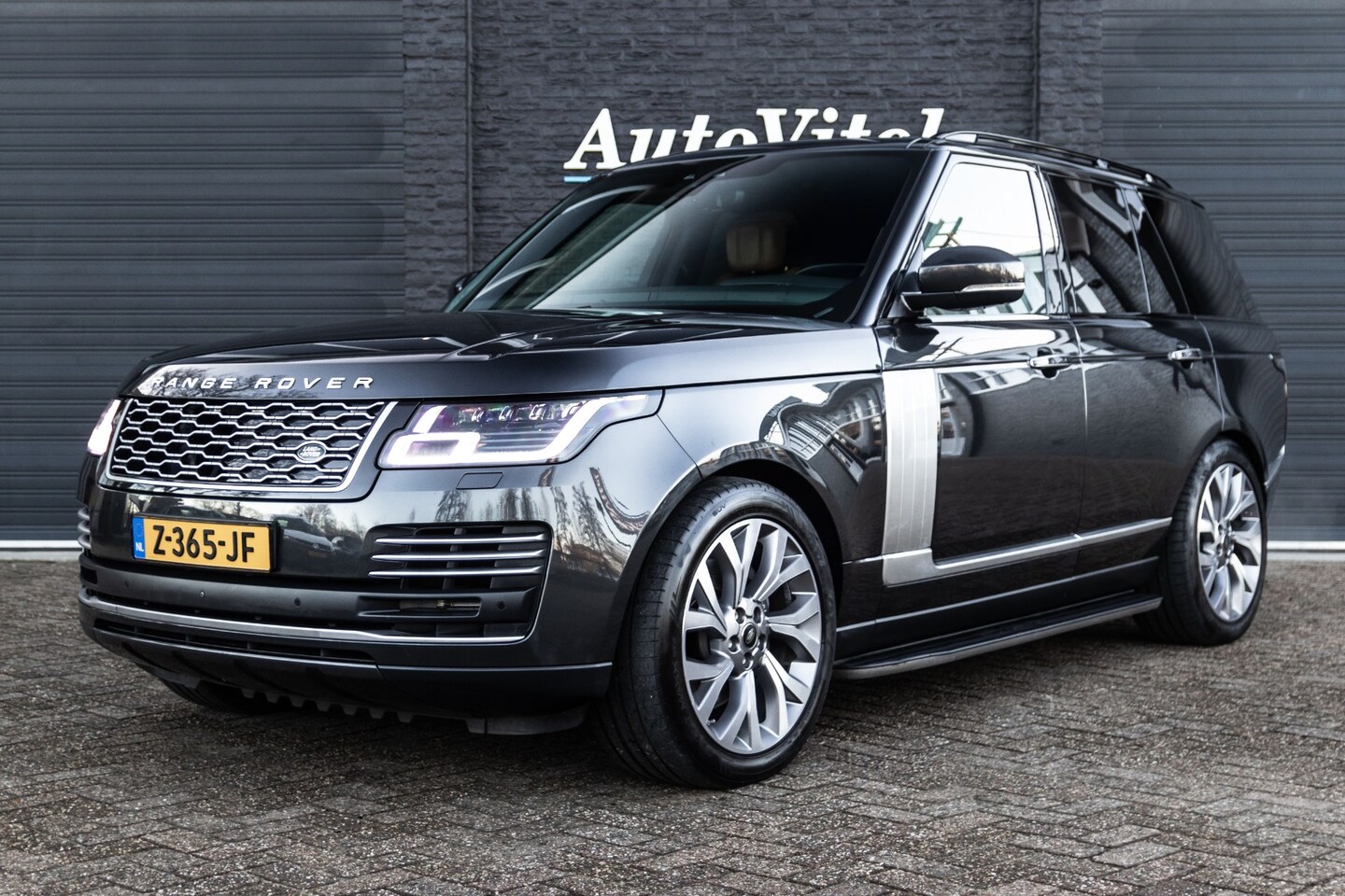 Land Rover Range Rover - 2.0 P400e Autobiography | Panodak | Meridian | TV-Schermen | 4xStoelventilatie / Verwarmin - AutoWereld.nl