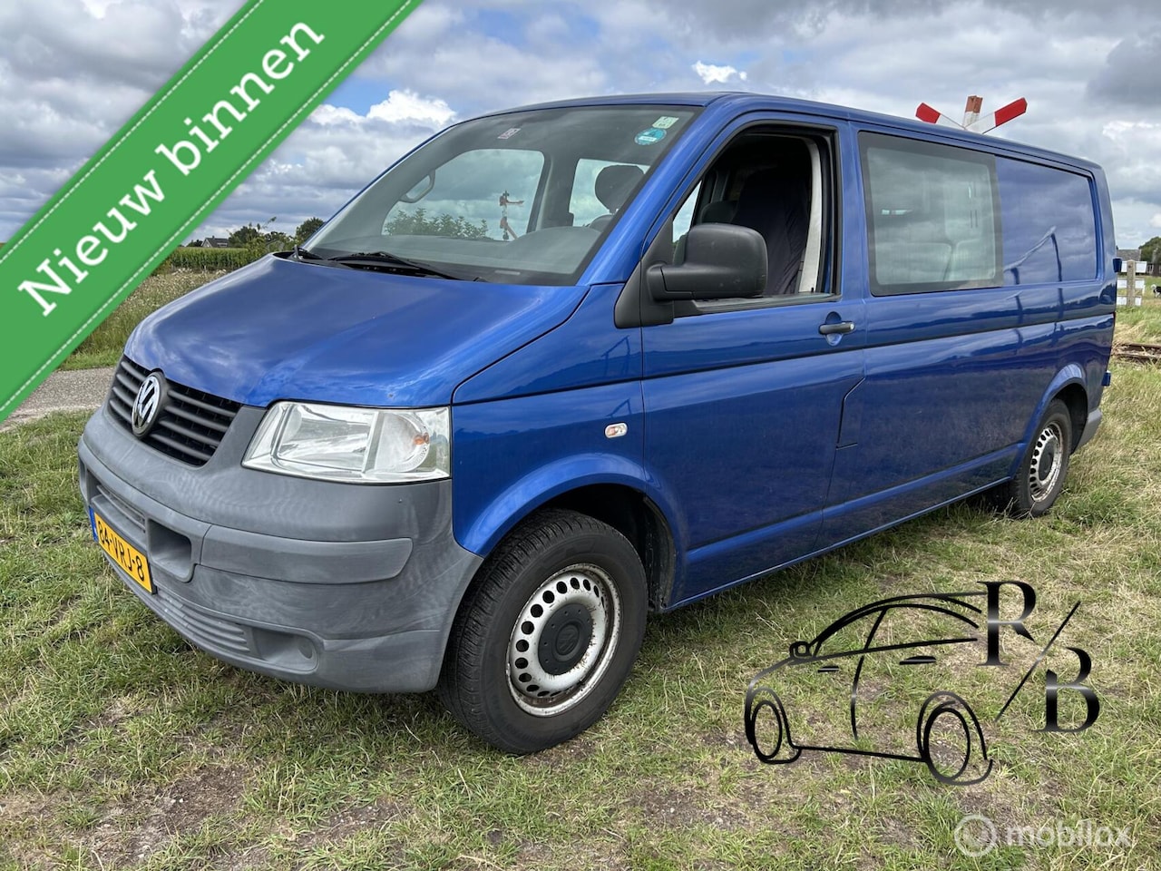 Volkswagen Transporter - 2.5 TDI 340 Budgetline DC AIRCO CRUISE - AutoWereld.nl