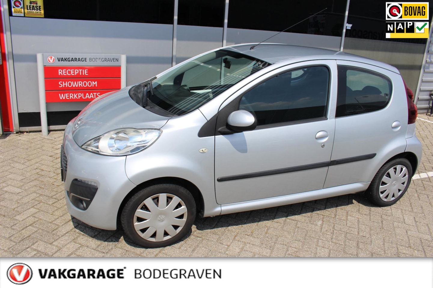 Peugeot 107 - 1.0 Active / led /airco / 5drs - AutoWereld.nl