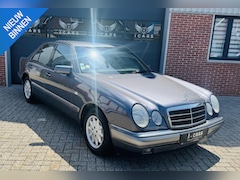Mercedes-Benz E-klasse - 240 Elegance 1e eigenaar NAP LEER MEMORY