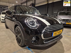 MINI Cooper - 1.5 Automaat - Navigatie - Cruise - Clima - Stoelverwarming