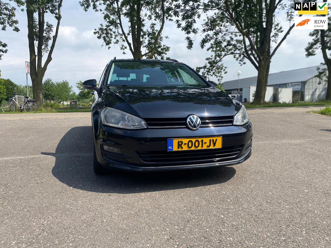 Volkswagen Golf Variant - 1.4 TSI Business Edition Connected R AUTOMAAT - SELF PARKING - STOELVERWARMING - AutoWereld.nl