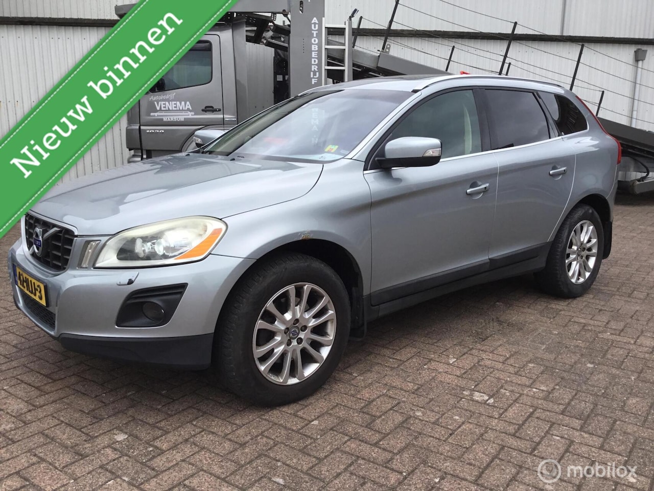 Volvo XC60 - 2.4 D5 AWD Summum 136kw /185pk trekhaak pano dak - AutoWereld.nl