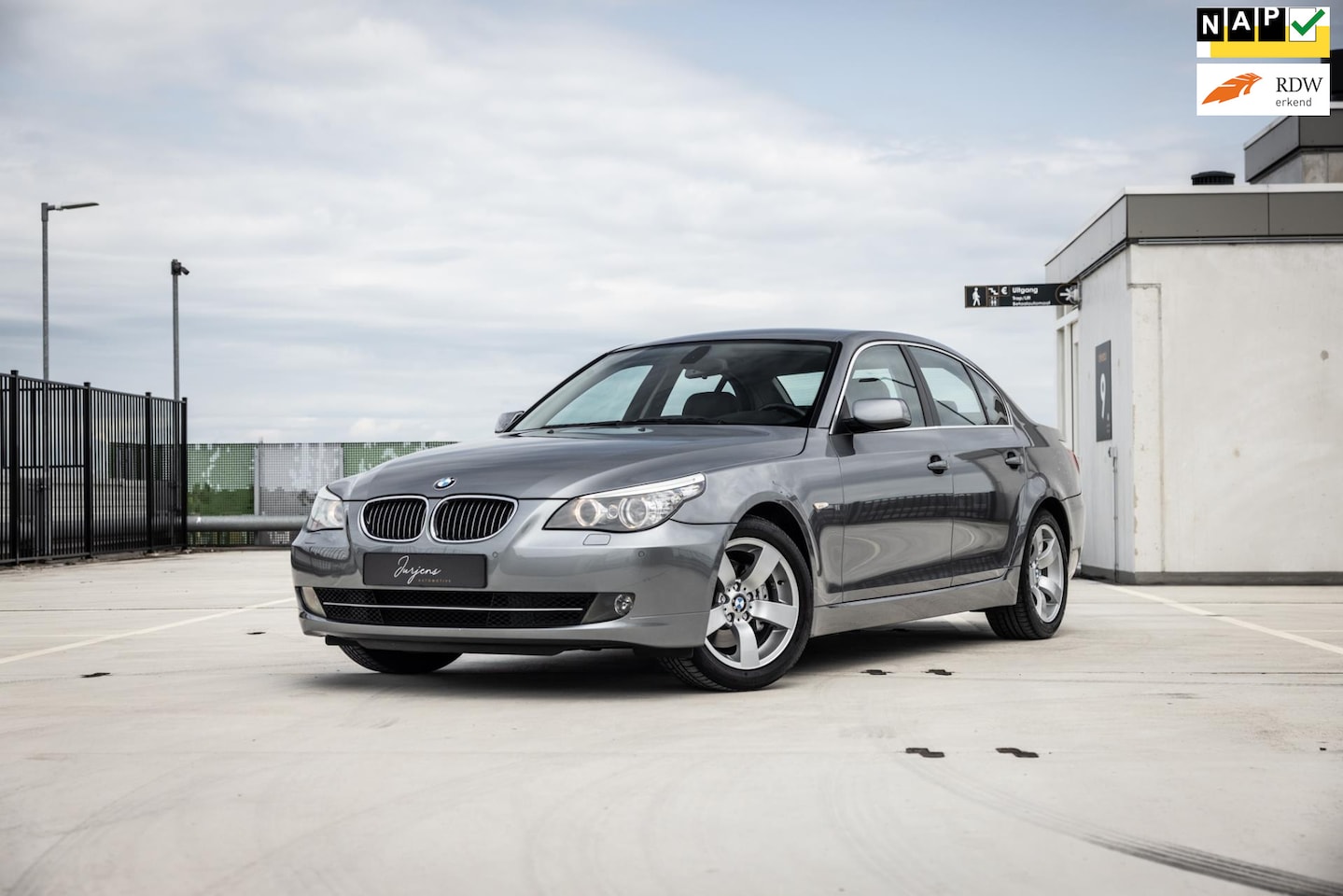 BMW 5-serie - 525i 3.0 High Executive (218pk) Lage KM - Prachtige staat - AutoWereld.nl