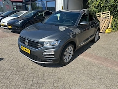Volkswagen T-Roc - 1.5 TSI, AUTOMAAT