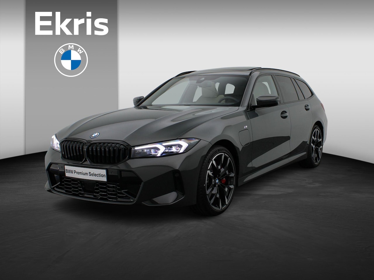 BMW 3-serie Touring - 330e M Sportpakket Pro | Comfort Pack | Stuurwielrand Verwarmd | Trekhaak | Panoramadak | - AutoWereld.nl