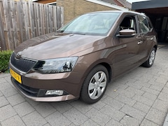 Skoda Fabia - 1.0 TSI Ambition LED Navi PDC Airco Cruise Control 95 PK