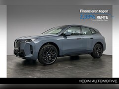 BMW iX - xDrive45 101 kWh Luchtvering | Trekhaak | M-Sport Pro |