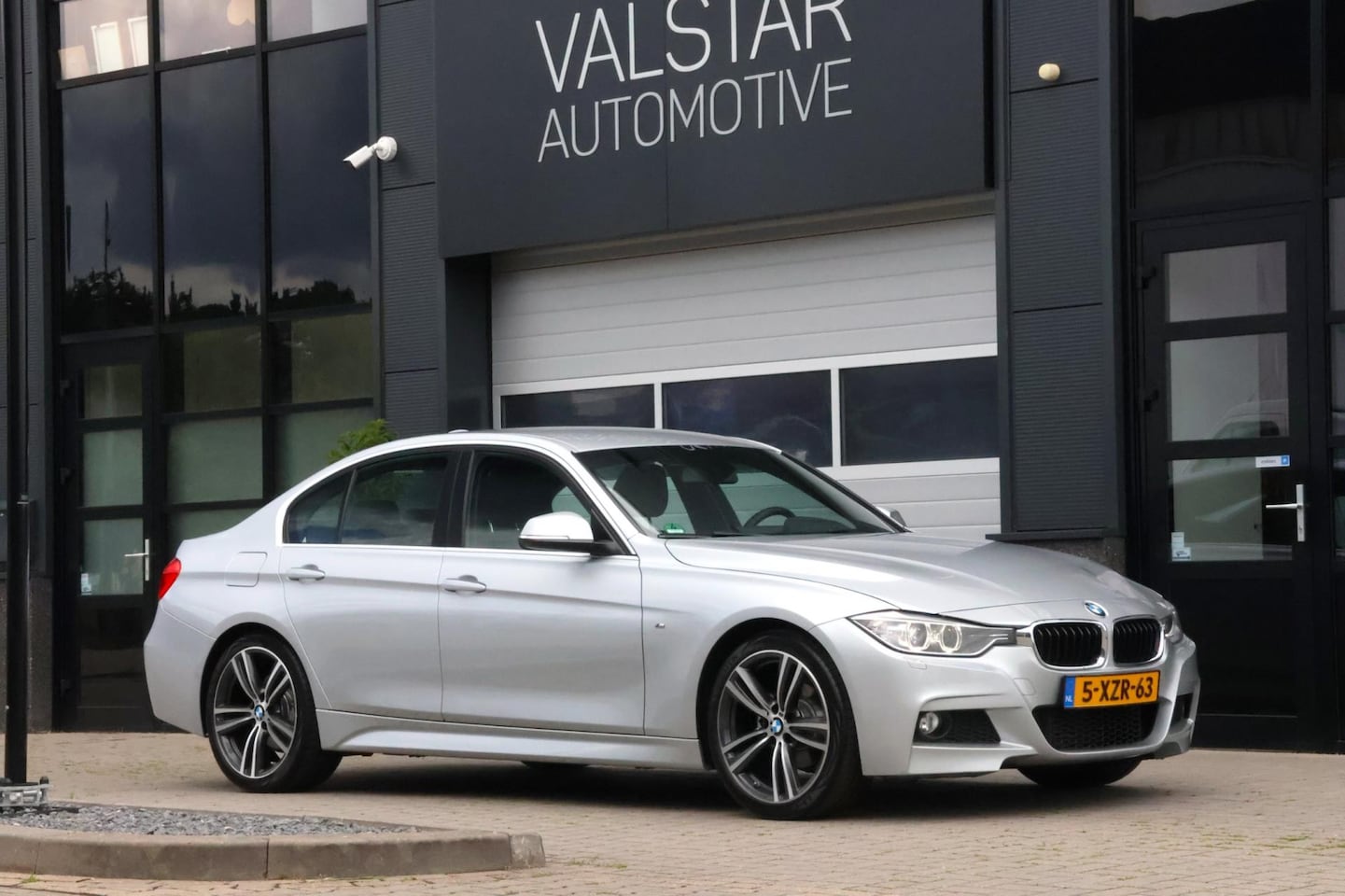 BMW 3-serie - 316i | M pakket | bi-xenon |liefhebbers staat! - AutoWereld.nl
