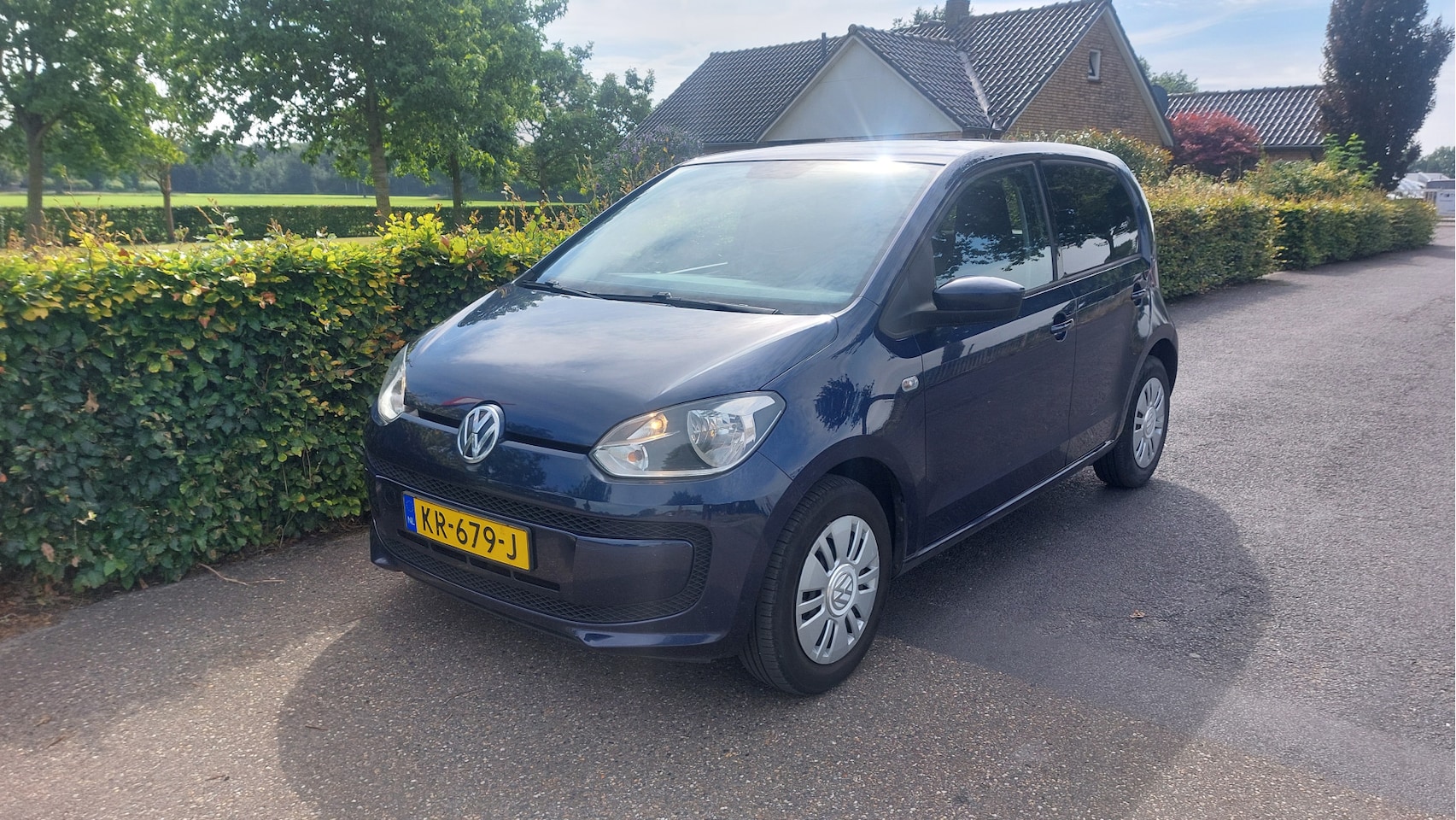 Volkswagen Up! - 1.0 take up! BlueMotion AIRCO/NAVI BJ 2015 - AutoWereld.nl