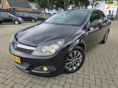 Opel Astra GTC - 1.6 111 years Edition. 2010. Climate/Cruise/Lichtmetaal/CV etc.. APK 02-2026
