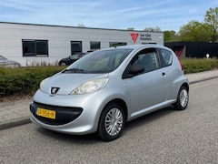Peugeot 107 - 1.0-12V XR
