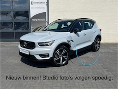 Volvo XC40 - 1.5 T5 Recharge R-Design | Zwenkbare trekhaak | Cruise control | Achterbank verwarmt | App