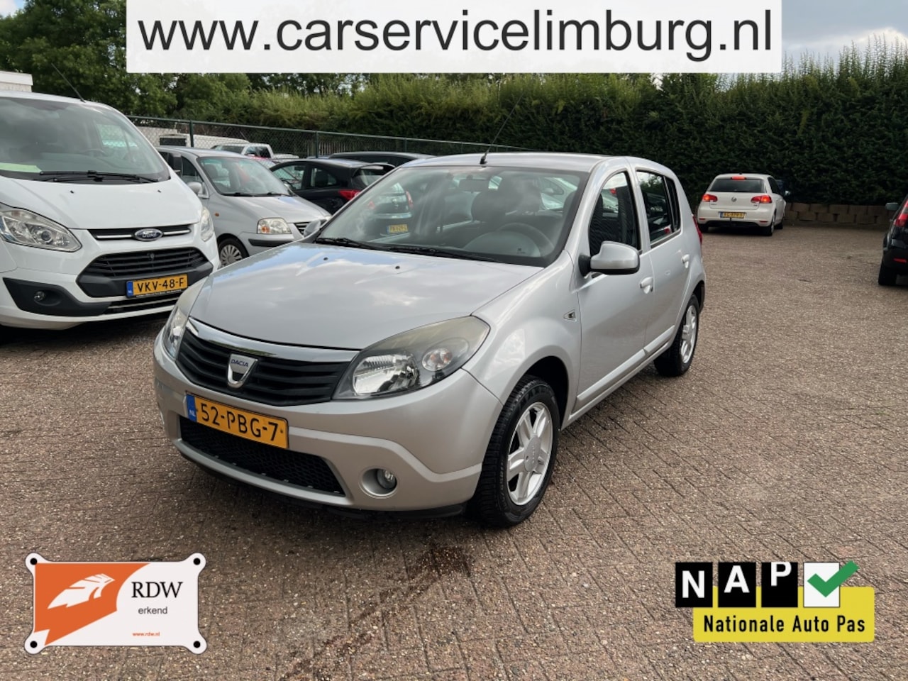 Dacia Sandero - 1.2 Blackline Airco Stuurbekr. - AutoWereld.nl