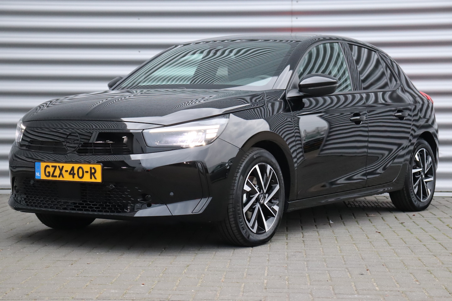 Opel Corsa - 1.2 75PK GS / NAVI / CLIMA / LED / PDC / 16" LMV / CAMERA / BLUETOOTH / CRUISECONTROL / 1E - AutoWereld.nl