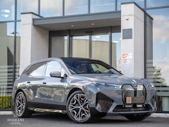 BMW iX - XDrive40 Executive 77 kWh / Org. NL / 1st Owner / Individual / Sky Lounge