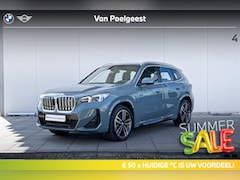 BMW iX1 - xDrive30 M-Sport Stuurwielrand Verwarming / Adaptief Onderstel / Comfort Acces / Binnen &