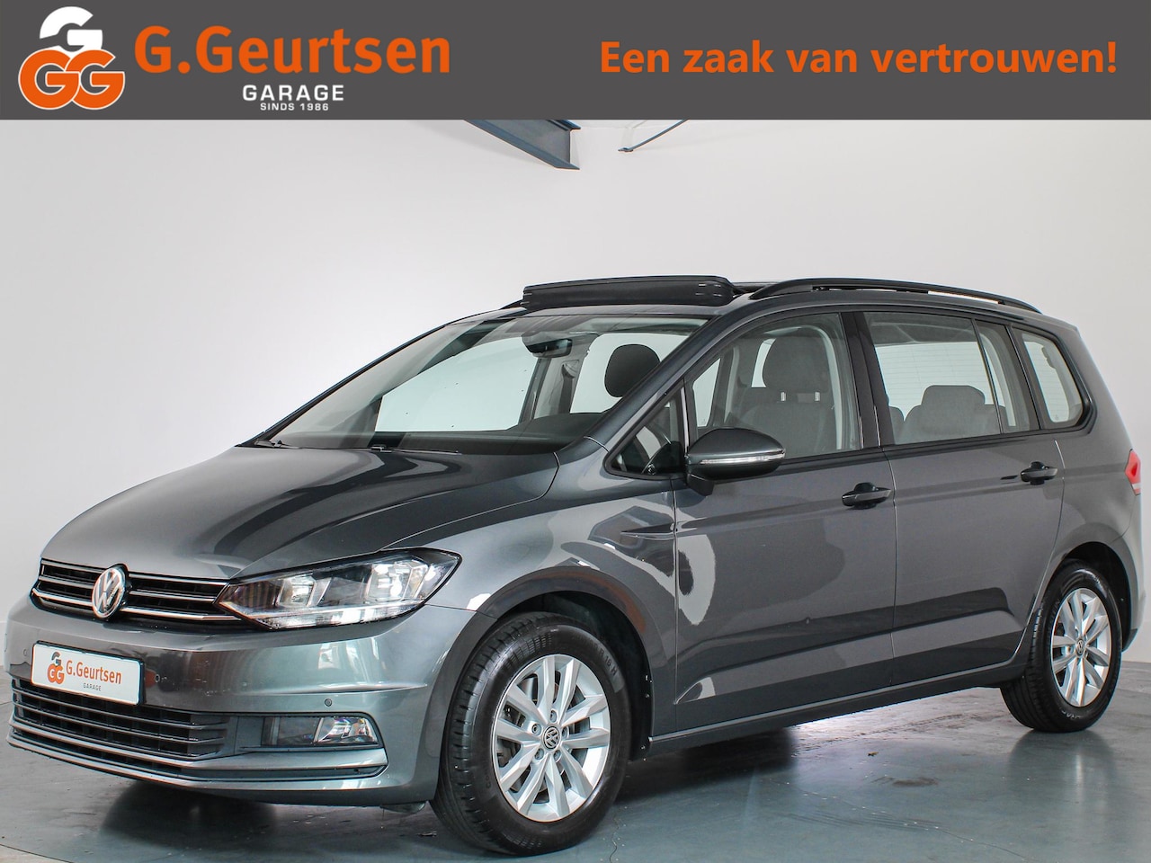 Volkswagen Touran - 1.5 TSI Comfortline 1.5 TSI Comfortline, 7-Persoons, Panoramadak, Apple CarPlay/Android Auto, Bluetooth - AutoWereld.nl