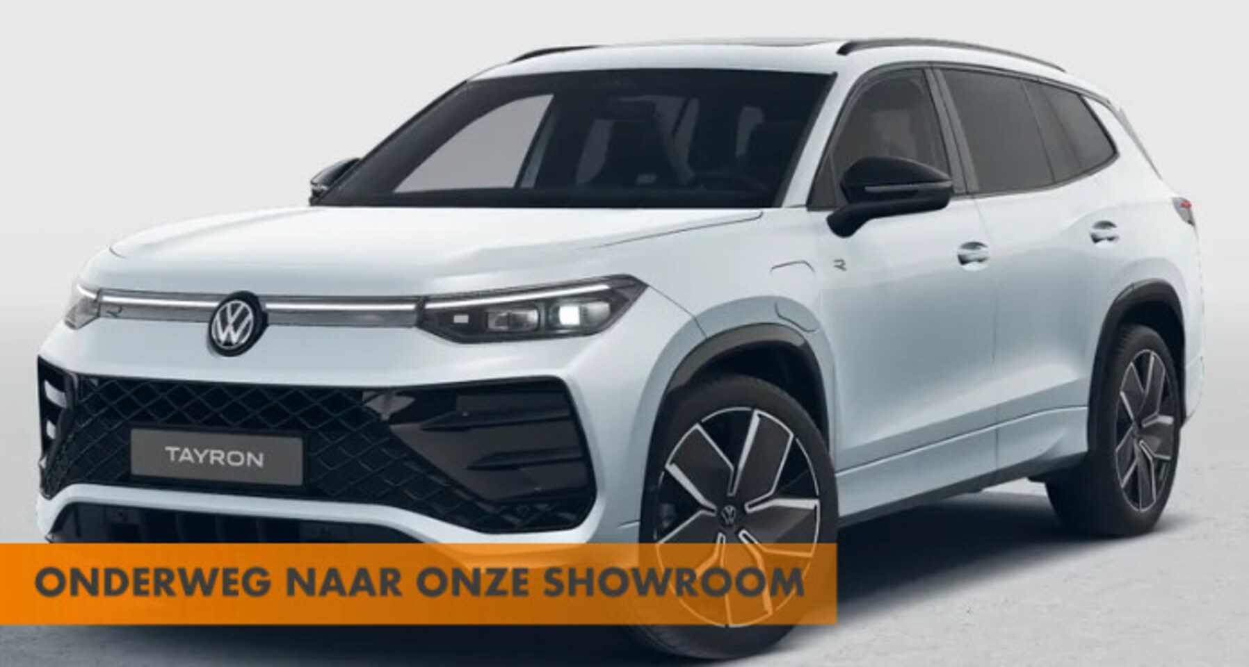 Volkswagen Tayron - 1.5 eHybrid R-Line Edition 272PK l Pano l Electrische Trekhaak l Black Pack l Stoelverwarm - AutoWereld.nl